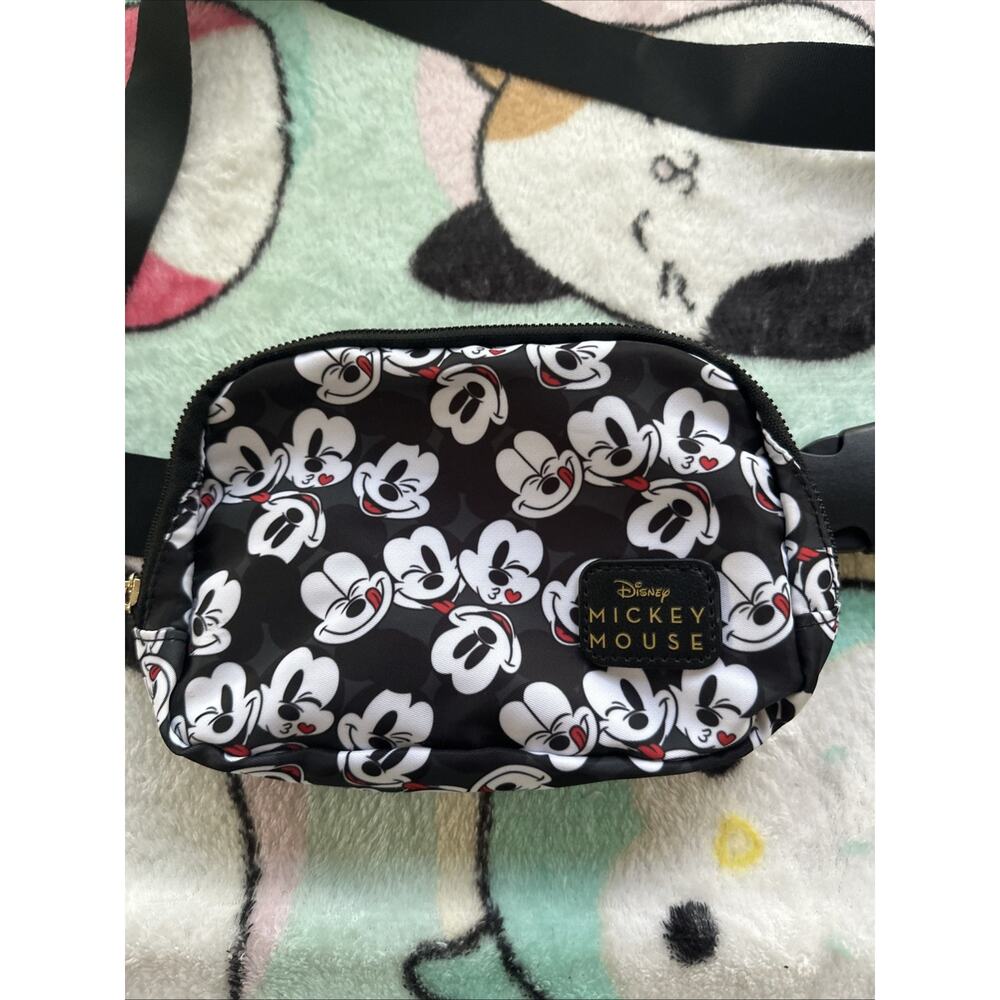 Bioworld Disney Belt Bag Fanny Pack - Mickey Mouse